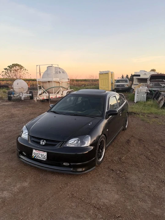 2002 Honda Civic 7th Gen - Image 2 of 5
