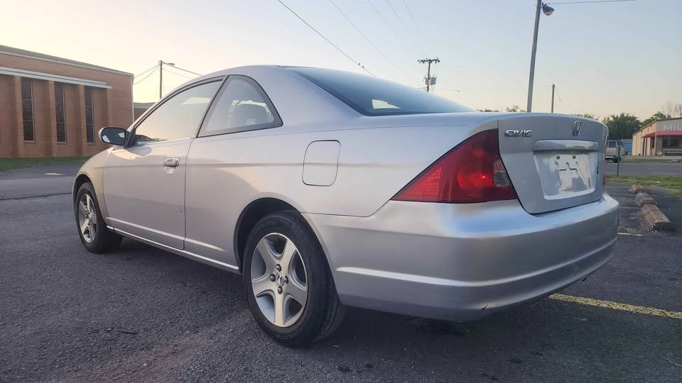 2002 Honda Civic 7th Gen - Image 4 of 17