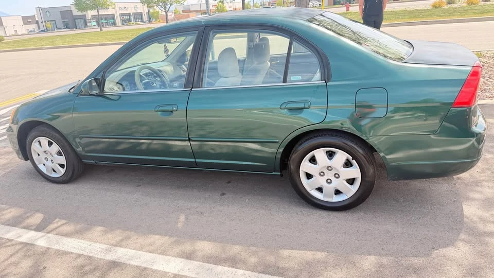 2002 Honda Civic 7th Gen - Image 4 of 11