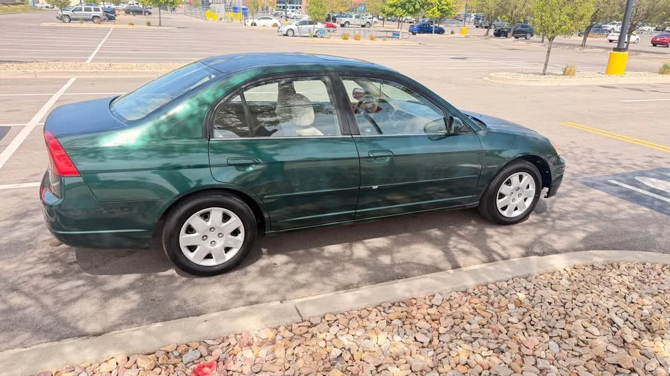 2002 Honda Civic 7th Gen - Image 3 of 11