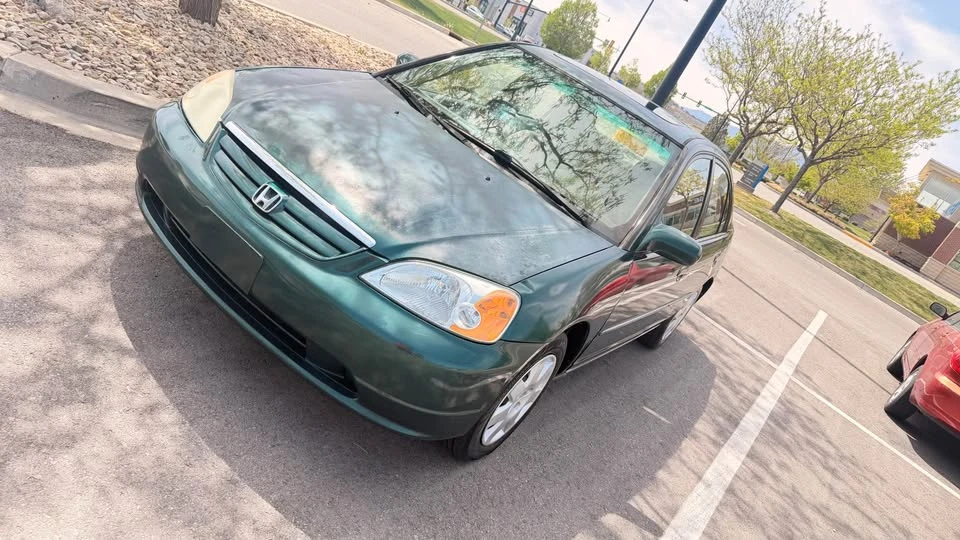 2002 Honda Civic 7th Gen - Image 2 of 11