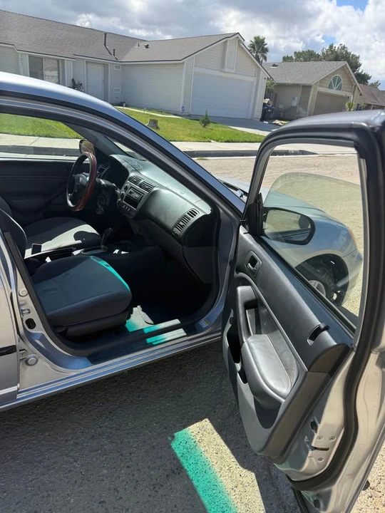 2002 Honda Civic 7th Gen - Image 9 of 11