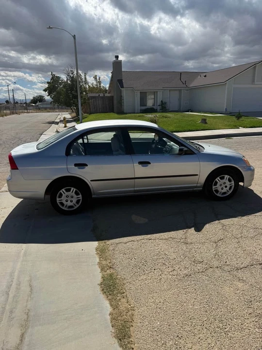 2002 Honda Civic 7th Gen - Image 4 of 11