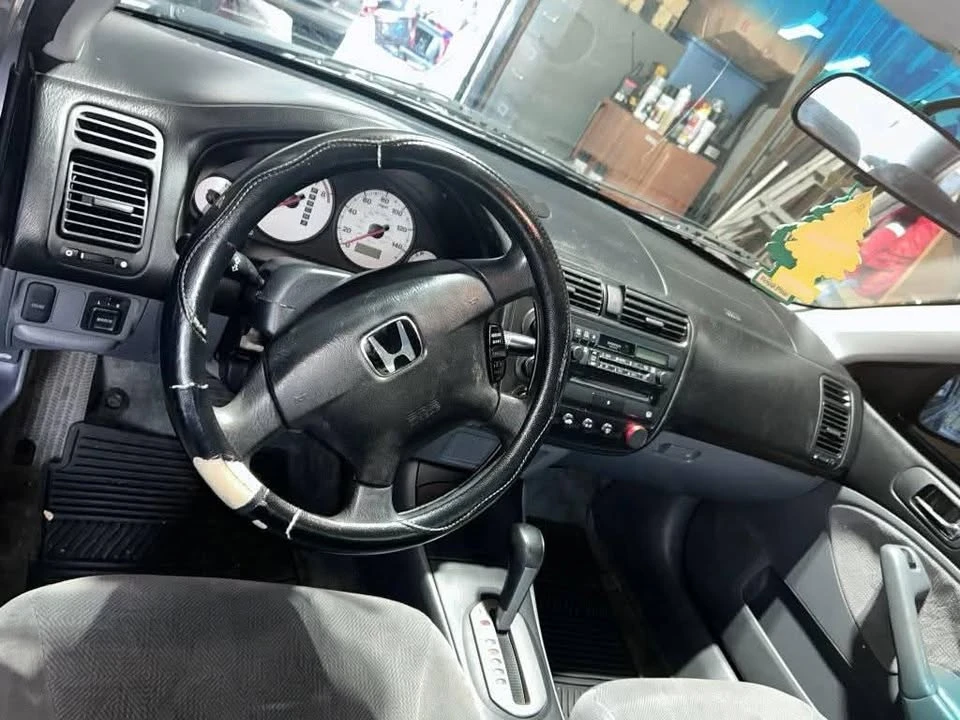 2002 Honda Civic 7th Gen - Image 2 of 10