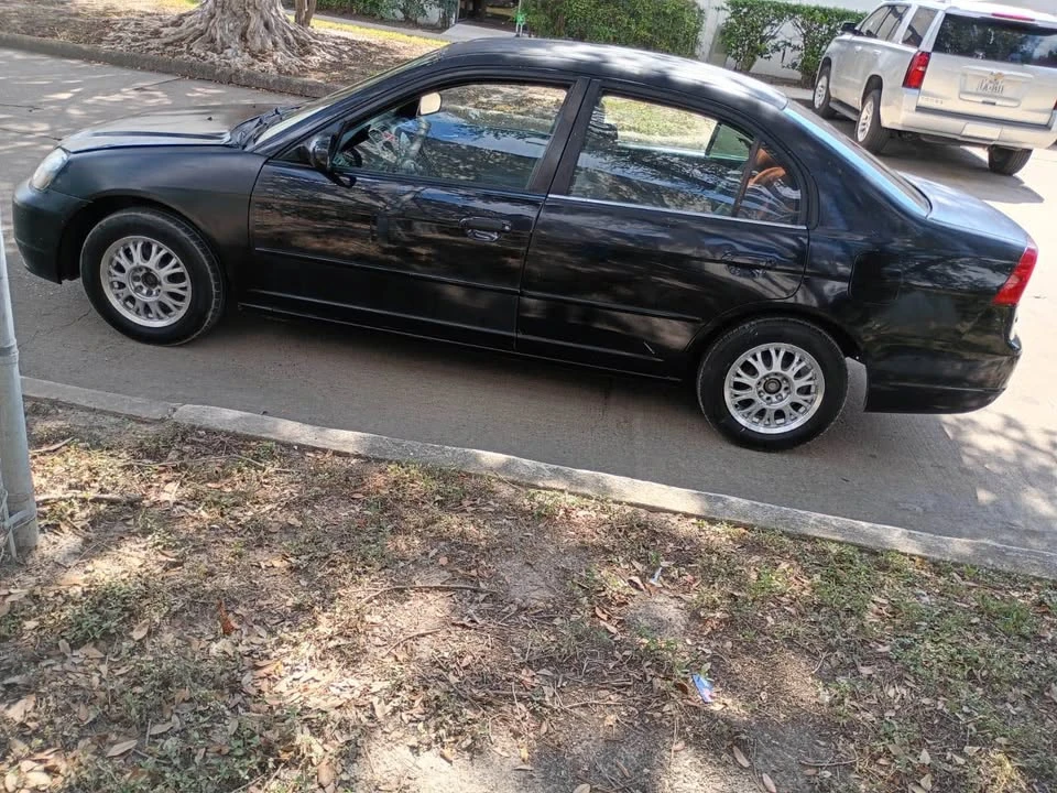 2002 Honda Civic 7th Gen - Image 11 of 13