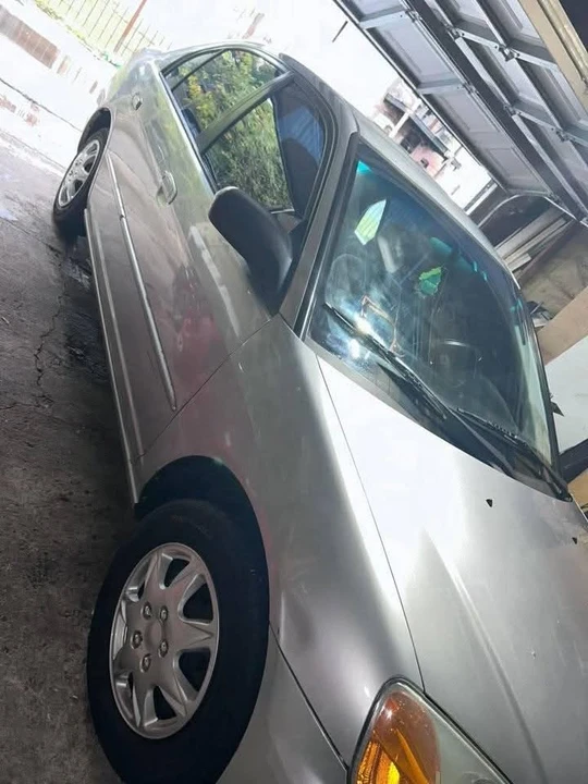 2002 Honda Civic 7th Gen - Image 3 of 10