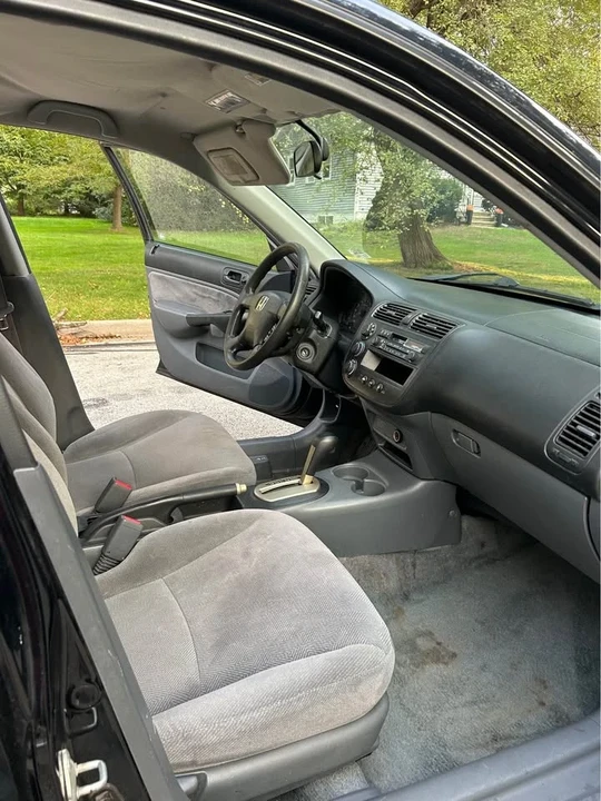 2002 Honda Civic 7th Gen - Image 9 of 14