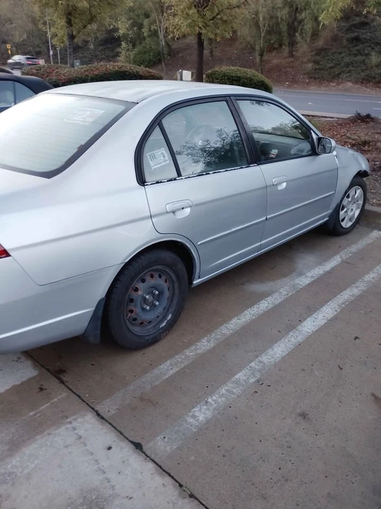 2002 Honda Civic 7th Gen - Image 2 of 5