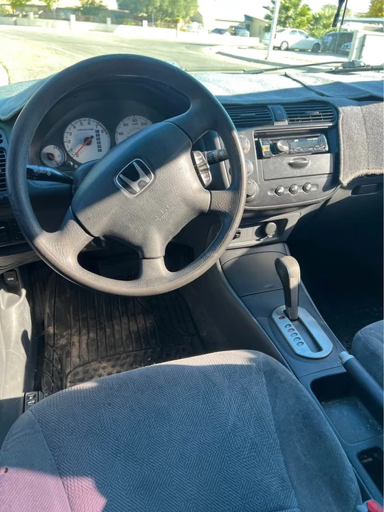 2002 Honda Civic 7th Gen - Image 9 of 15
