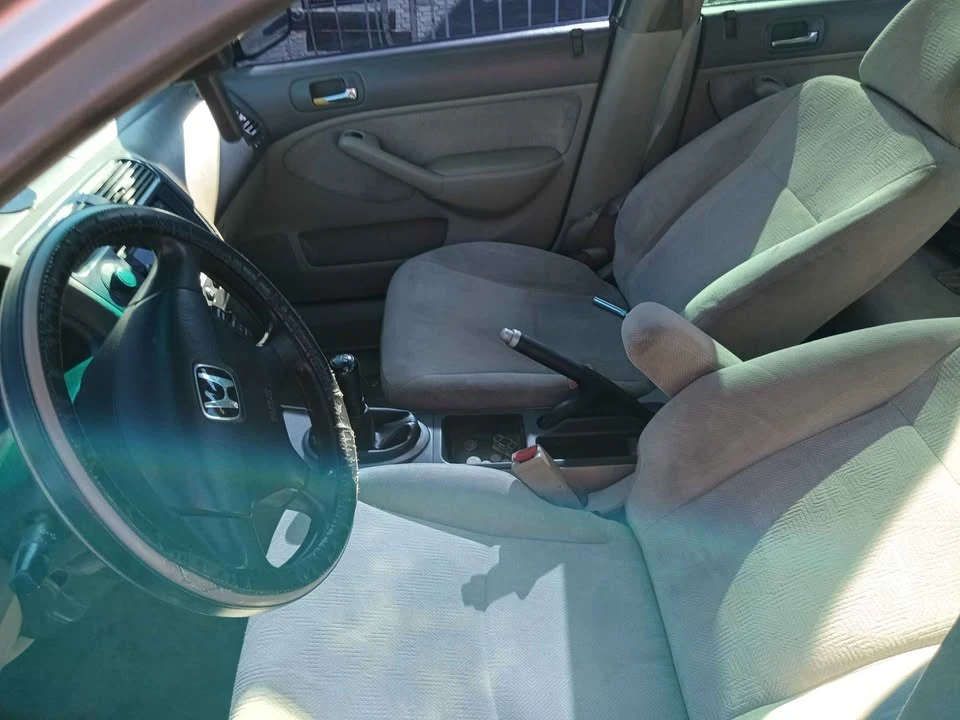 2002 Honda Civic 7th Gen - Image 3 of 7