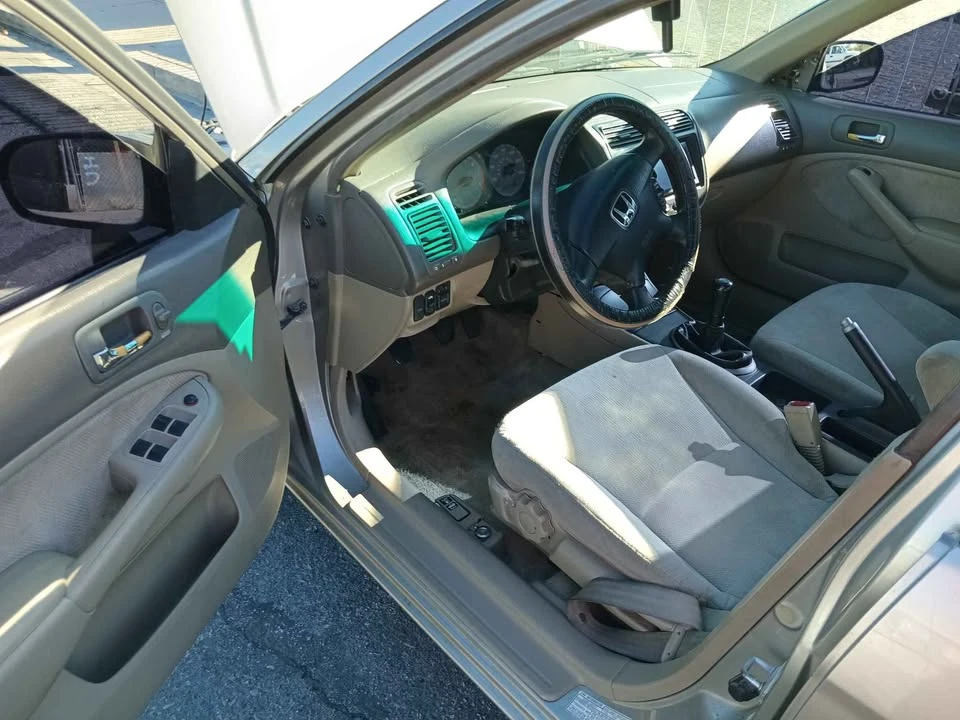 2002 Honda Civic 7th Gen - Image 2 of 7
