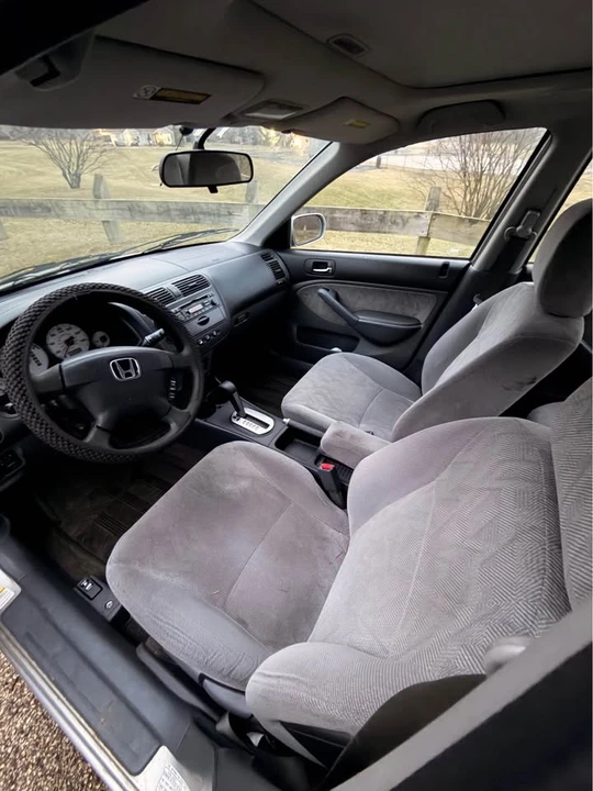 2002 Honda Civic 7th Gen - Image 3 of 4