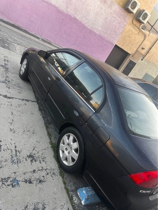 2002 Honda Civic 7th Gen - Image 2 of 7