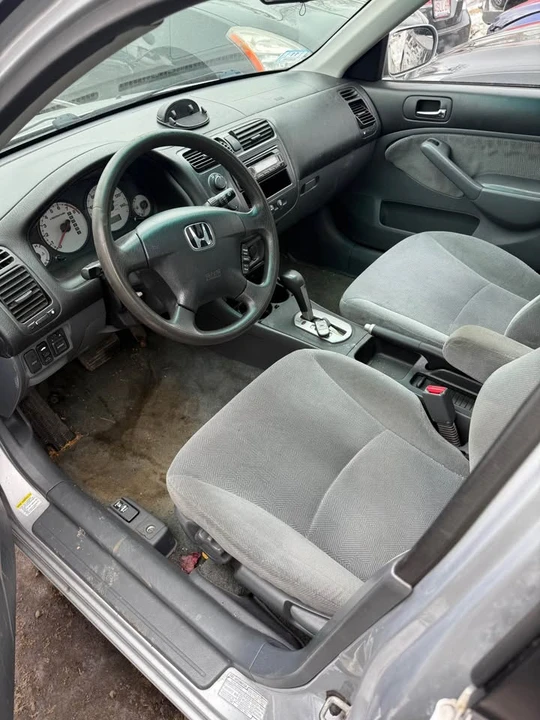 2002 Honda Civic 7th Gen - Image 3 of 8