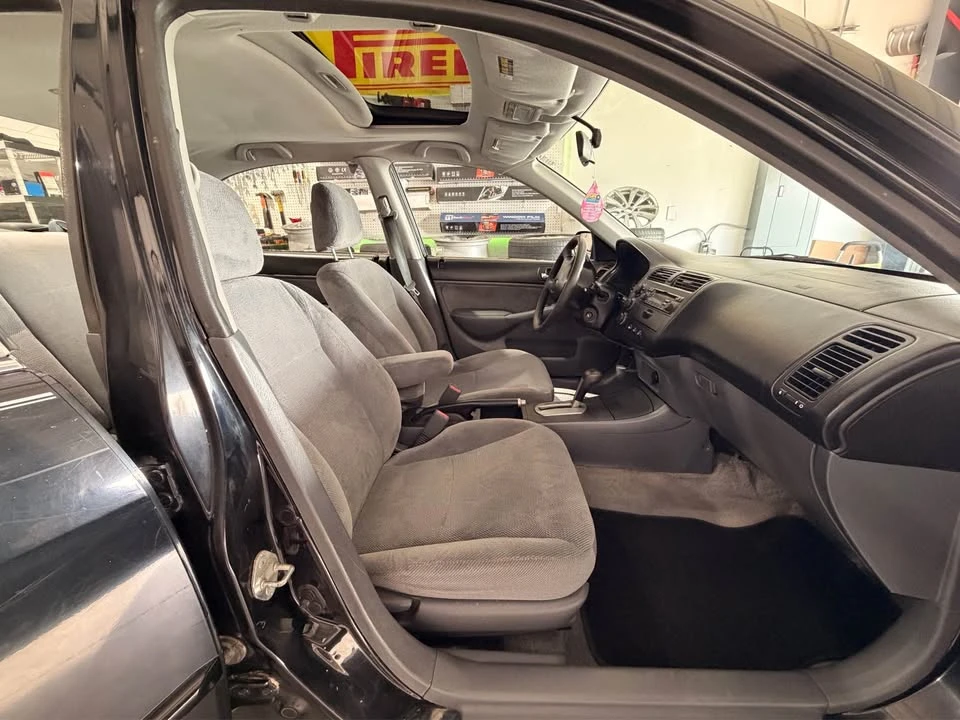 2002 Honda Civic 7th Gen - Image 12 of 18