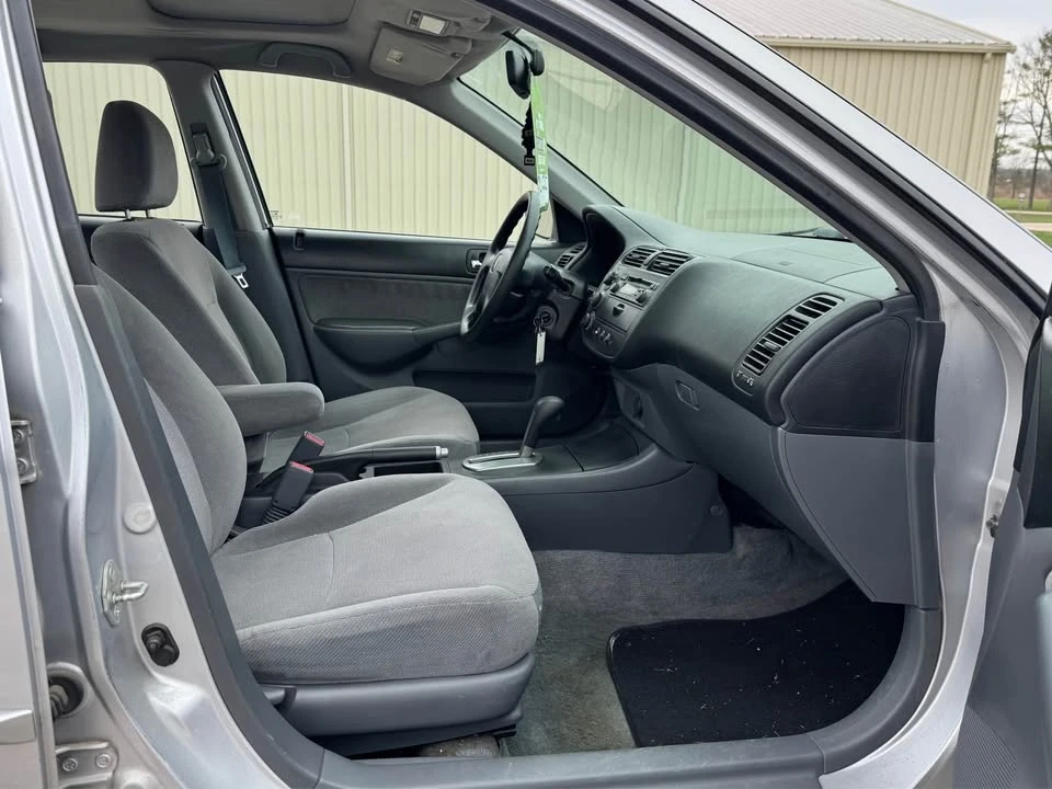 2002 Honda Civic 7th Gen - Image 7 of 11