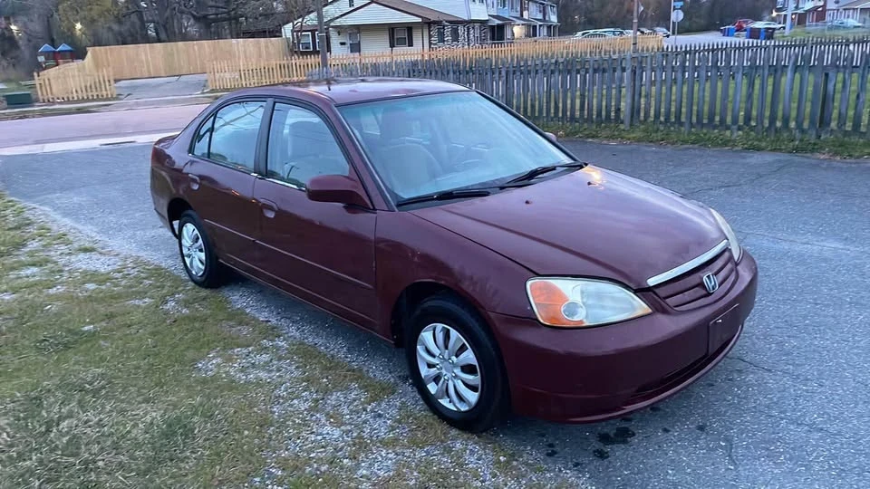 2002 Honda Civic 7th Gen - Image 2 of 11
