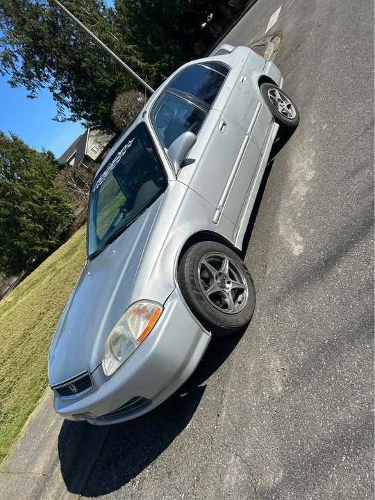 2002 Honda Civic 7th Gen - Image 2 of 4