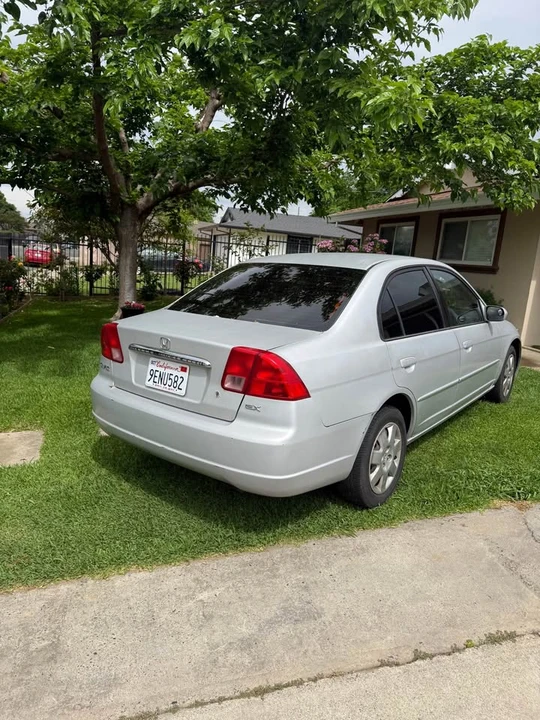 2002 Honda Civic 7th Gen - Image 3 of 7