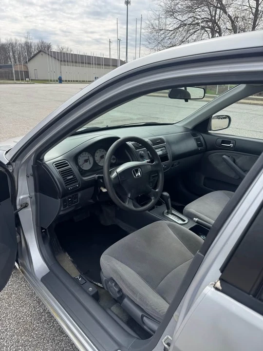 2002 Honda Civic 7th Gen - Image 6 of 18