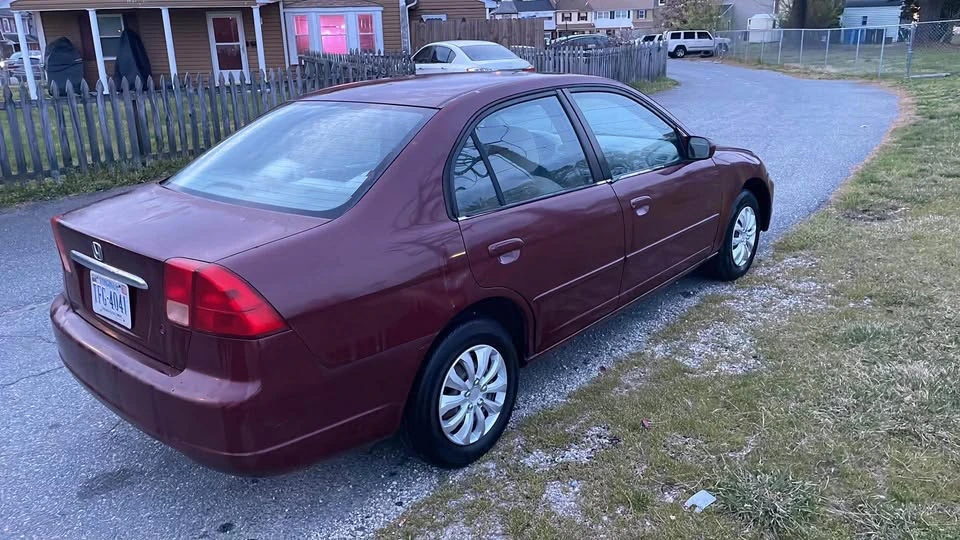 2002 Honda Civic 7th Gen - Image 3 of 11