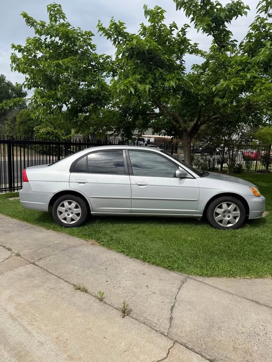 2002 Honda Civic 7th Gen - Image 4 of 7