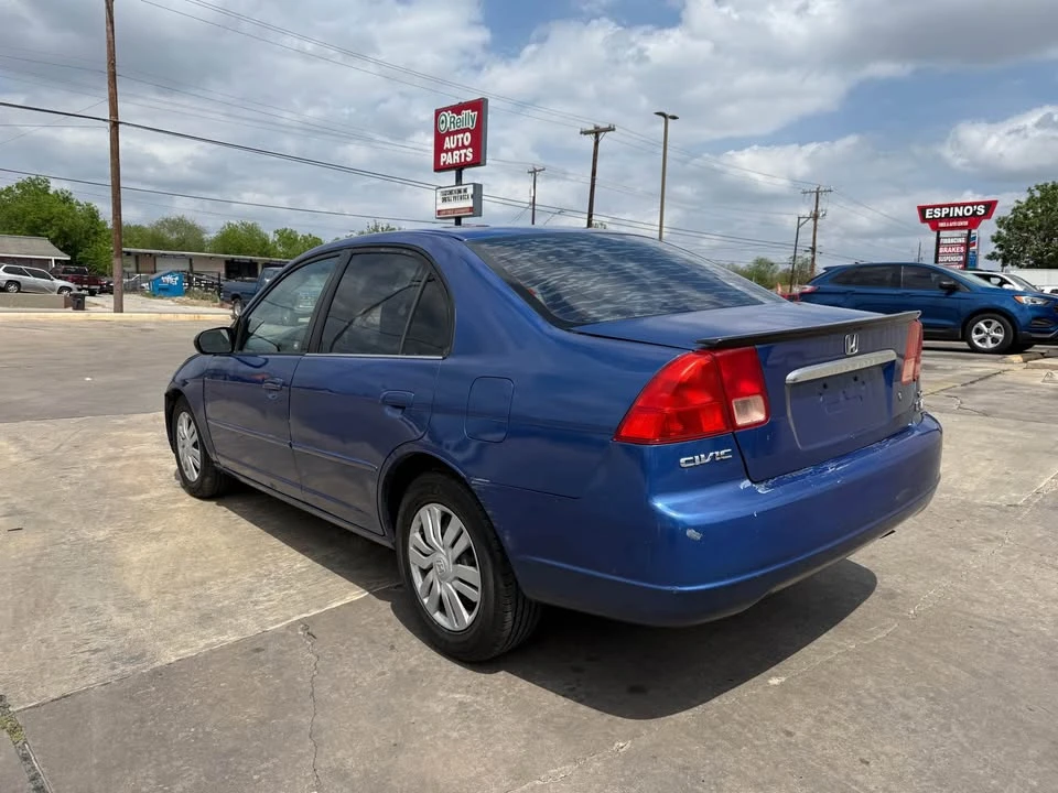 2002 Honda Civic 7th Gen - Image 2 of 7
