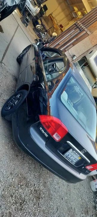 2002 Honda Civic 7th Gen - Image 9 of 15