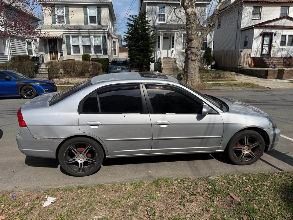 2002 Honda Civic 7th Gen - Image 5 of 9