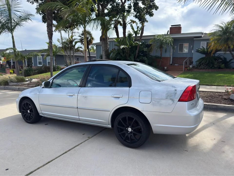 2002 Honda Civic 7th Gen - Image 2 of 9