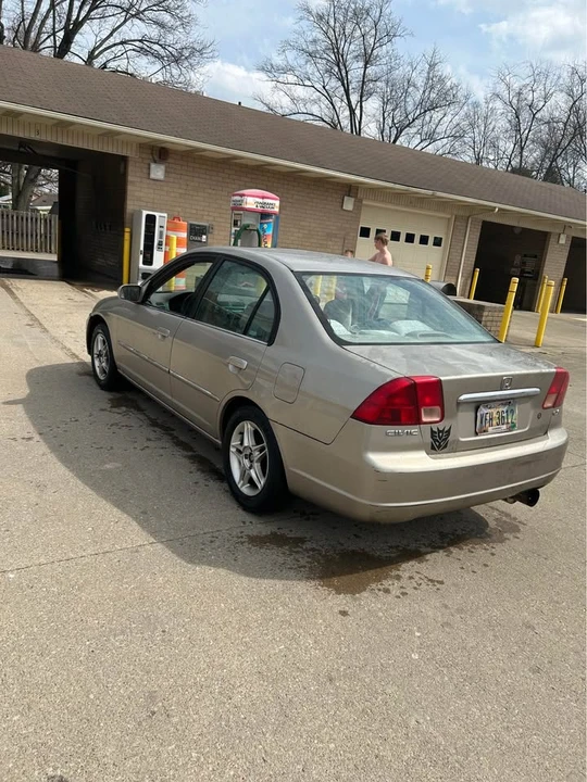 2002 Honda Civic 7th Gen - Image 2 of 4