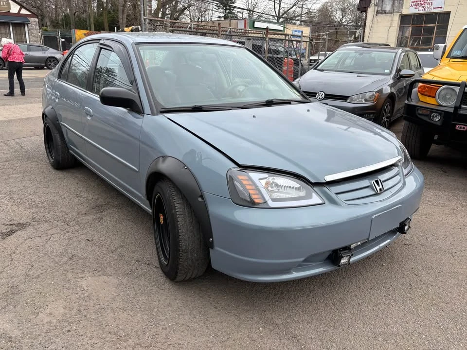 2002 Honda Civic 7th Gen - Image 2 of 9