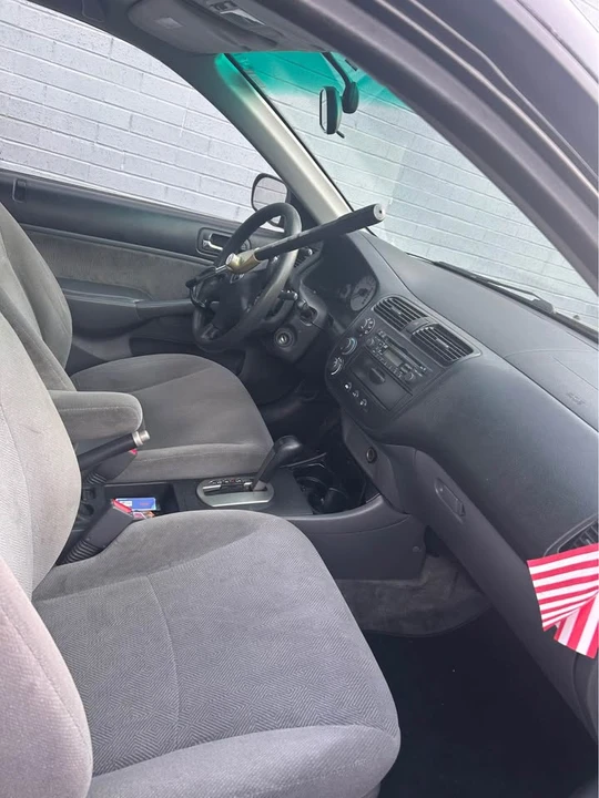 2002 Honda Civic 7th Gen - Image 3 of 8