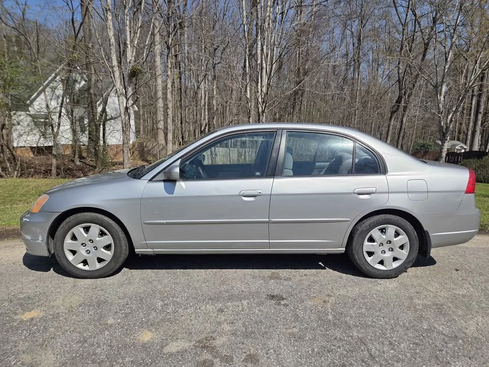 2002 Honda Civic 7th Gen - Image 2 of 18
