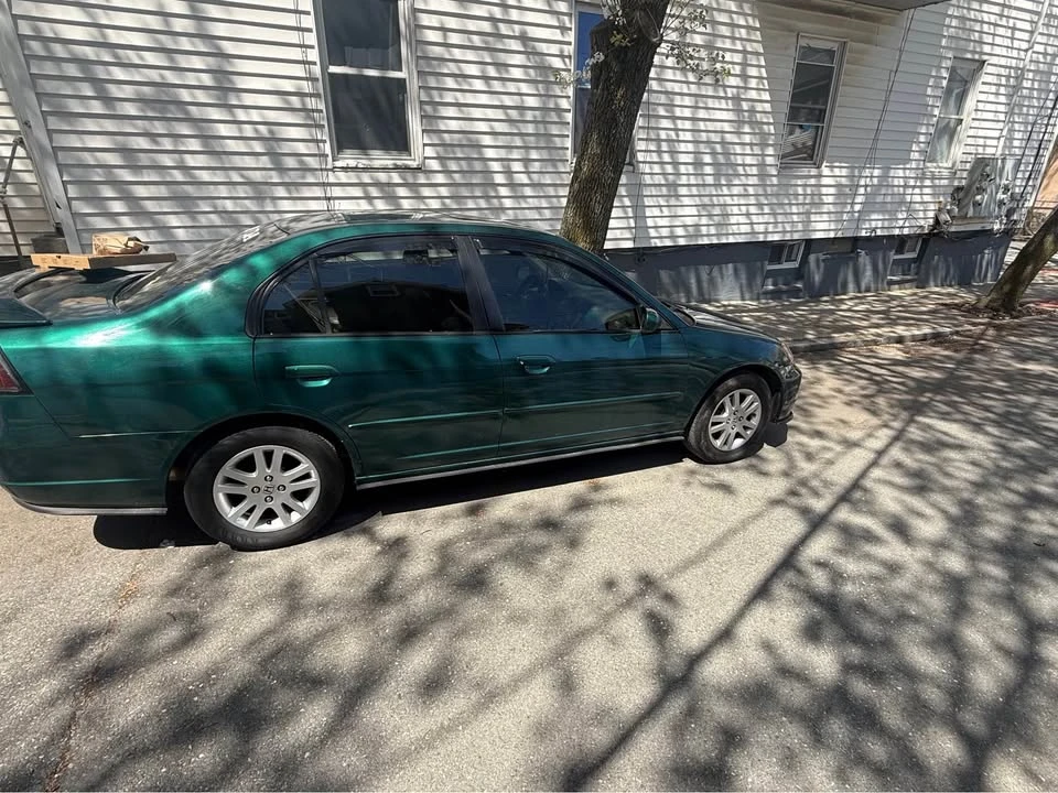 2002 Honda Civic 7th Gen - Image 2 of 9