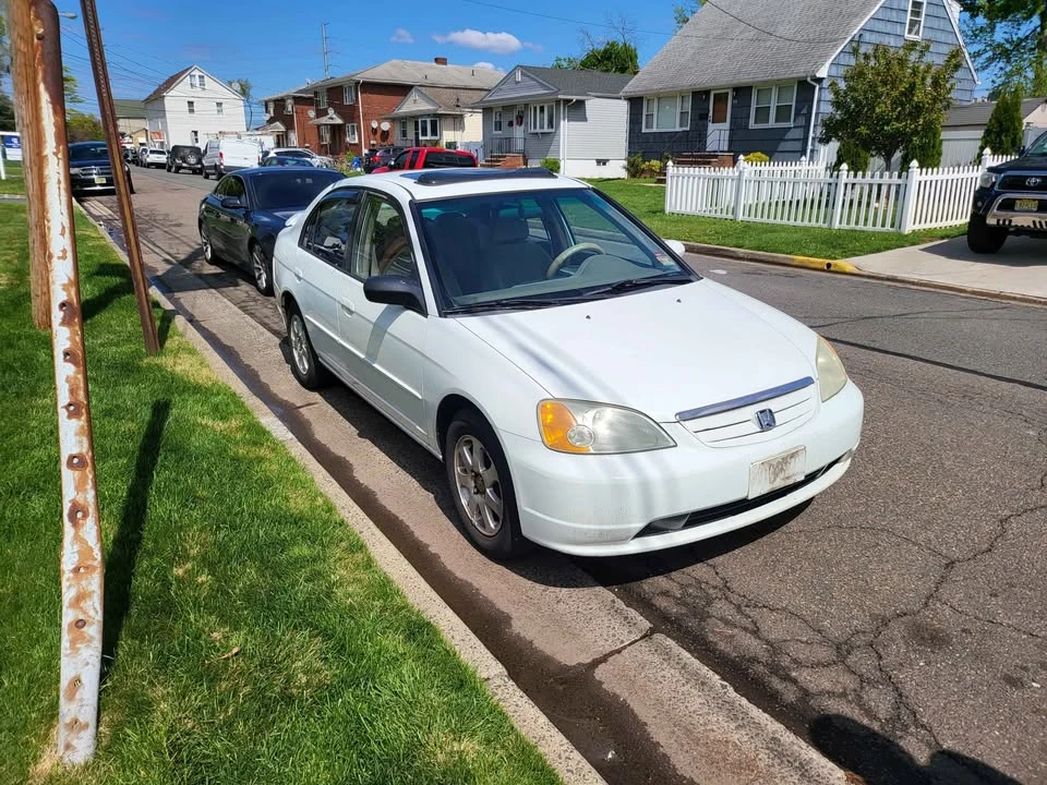 2002 Honda Civic 7th Gen - Image 2 of 8