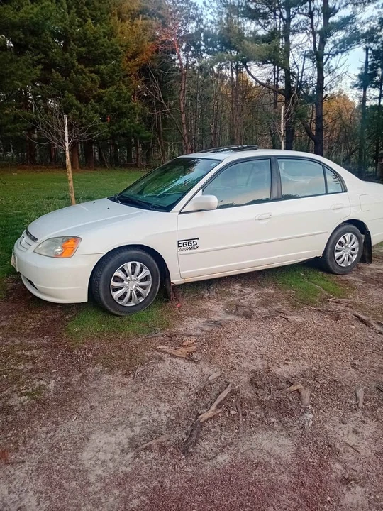 2002 Honda Civic 7th Gen - Image 2 of 5