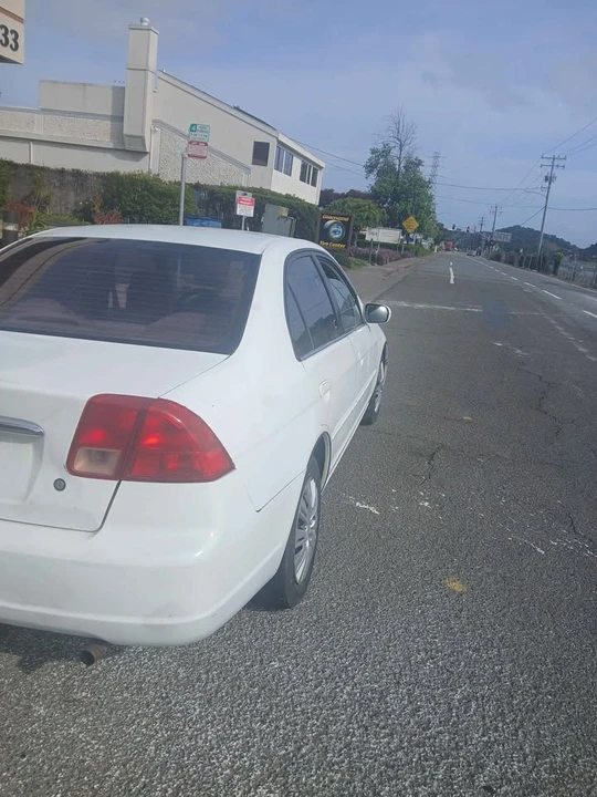 2002 Honda Civic 7th Gen - Image 3 of 7