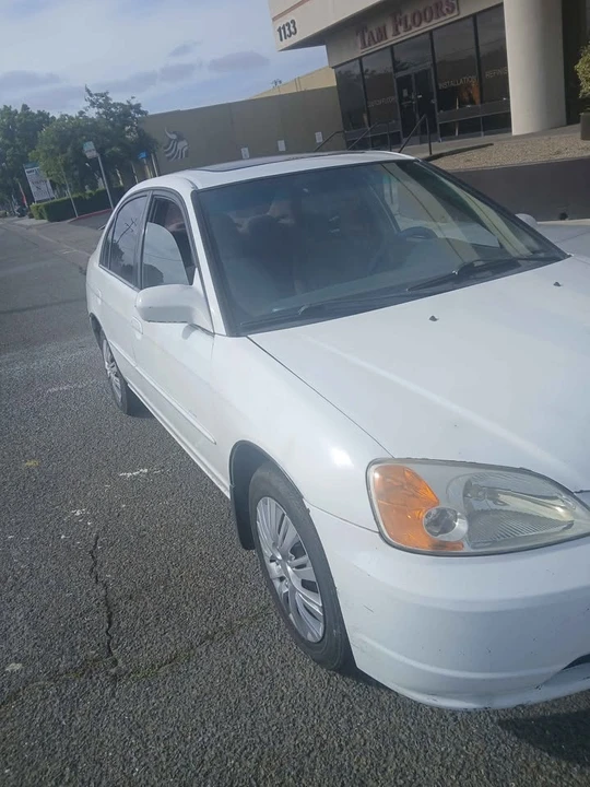 2002 Honda Civic 7th Gen - Image 2 of 7