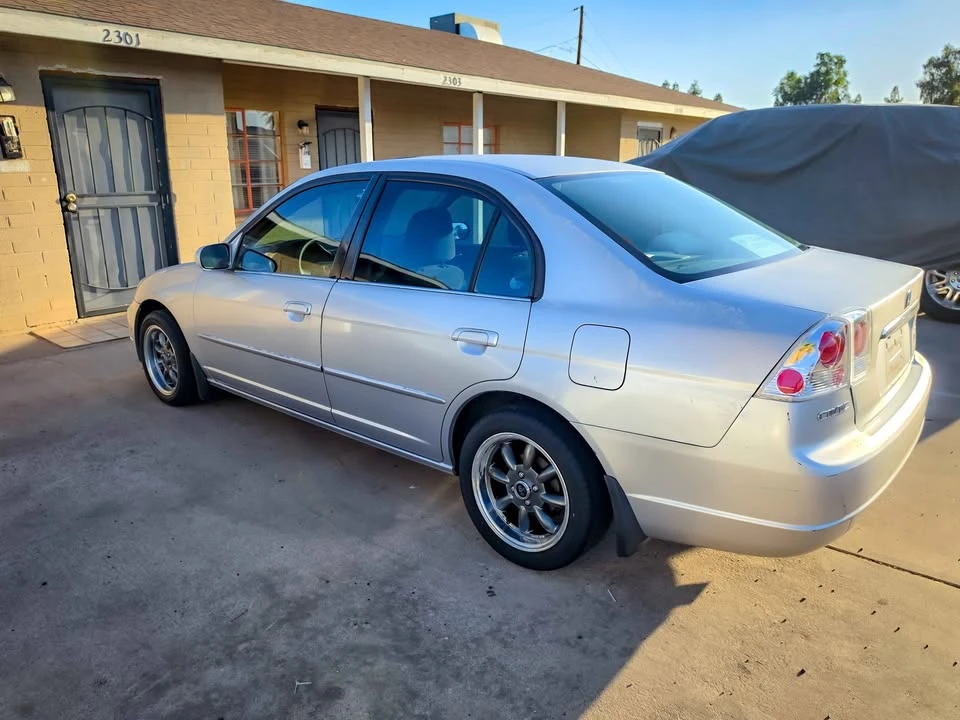 2002 Honda Civic 7th Gen - Image 2 of 10