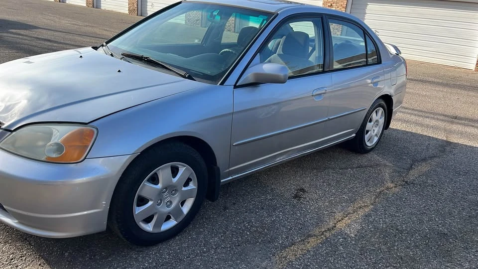 2002 Honda Civic 7th Gen - Image 4 of 6