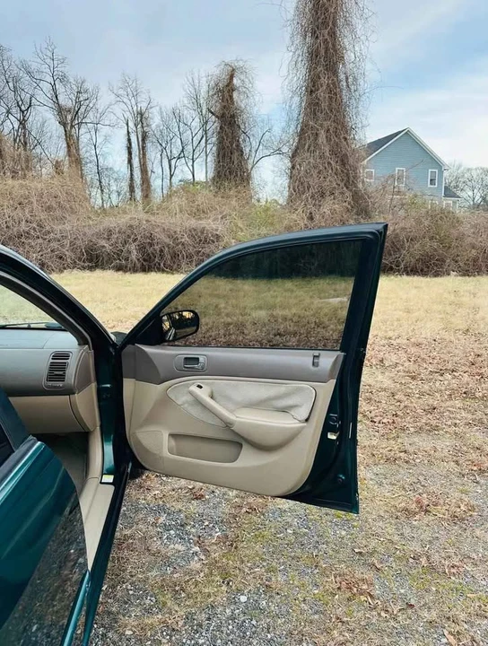 2002 Honda Civic 7th Gen - Image 8 of 9