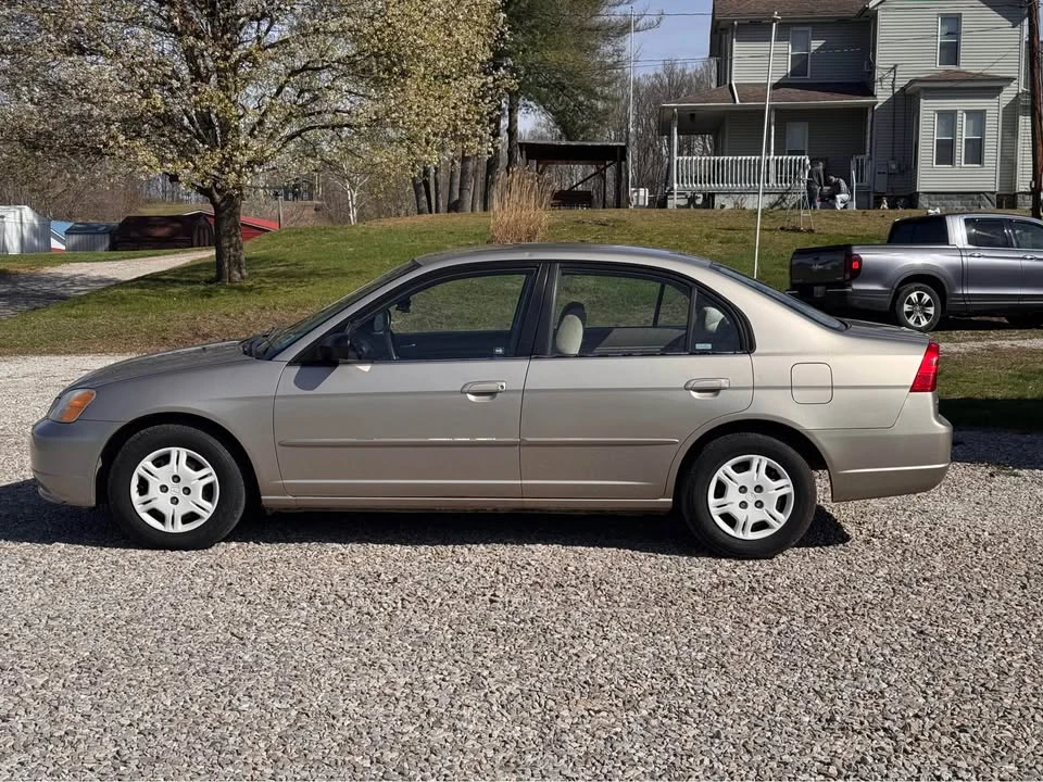 2002 Honda Civic 7th Gen - Image 7 of 20
