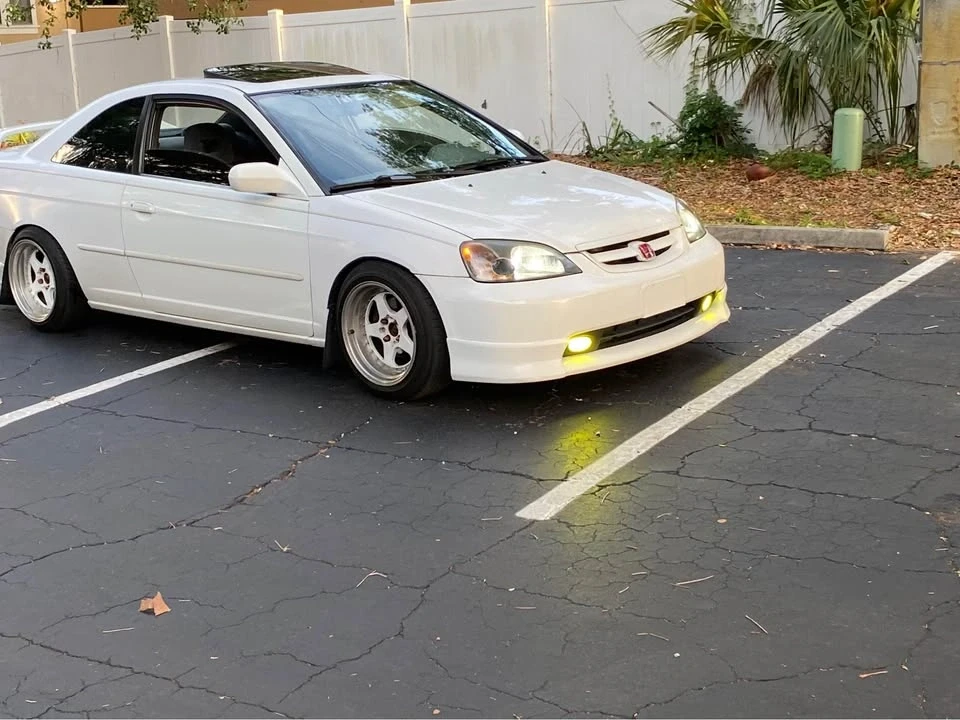 2002 Honda Civic 7th Gen - Image 2 of 8