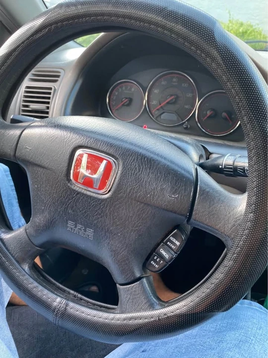 2002 Honda Civic 7th Gen - Image 3 of 8