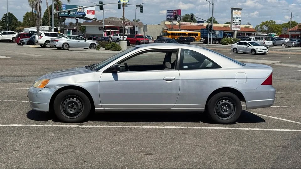 2002 Honda Civic 7th Gen - Image 3 of 11