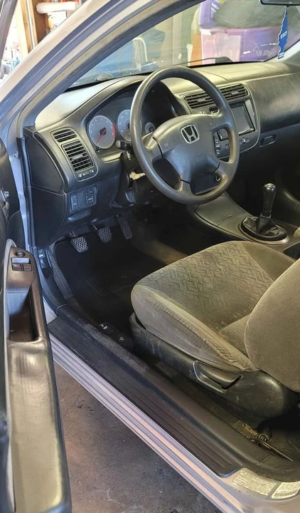 2002 Honda Civic 7th Gen - Image 7 of 15