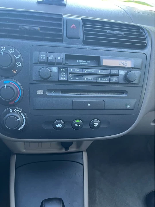 2002 Honda Civic 7th Gen - Image 8 of 12
