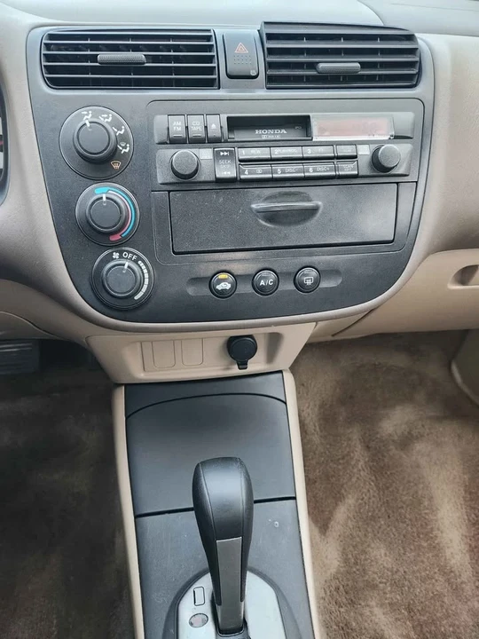 2002 Honda Civic 7th Gen - Image 15 of 18