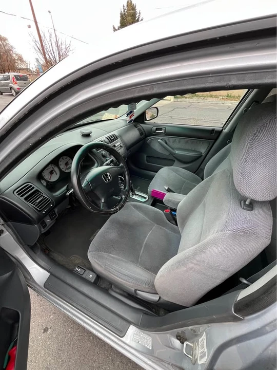 2002 Honda Civic 7th Gen - Image 9 of 10